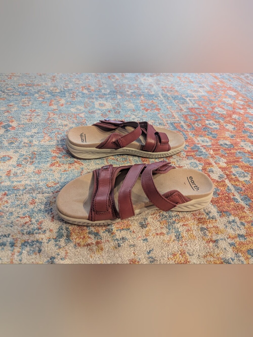 Earth Mira Loures Women’s 8.5M Bordeaux Red Leather Slip On 3 Strap Sandals - Picture 4 of 7